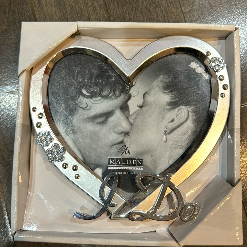 NWT Malden I Do Photo Frame
